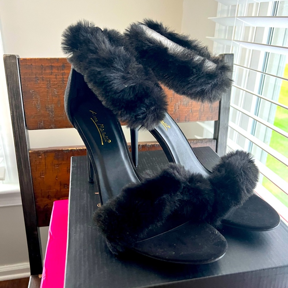 Black Heel